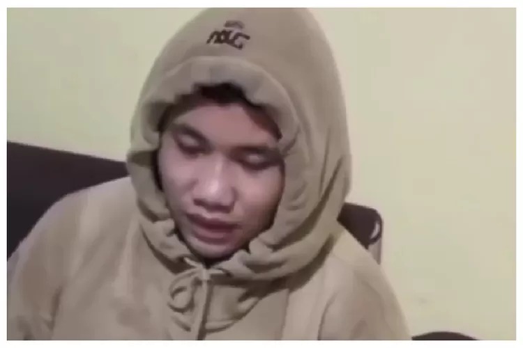 Pria Nyamar Jadi Wanita demi Nikah dengan Pacar Pria, Terbongkar saat Urus KTP